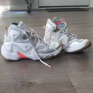 LeBron 13 white shoes